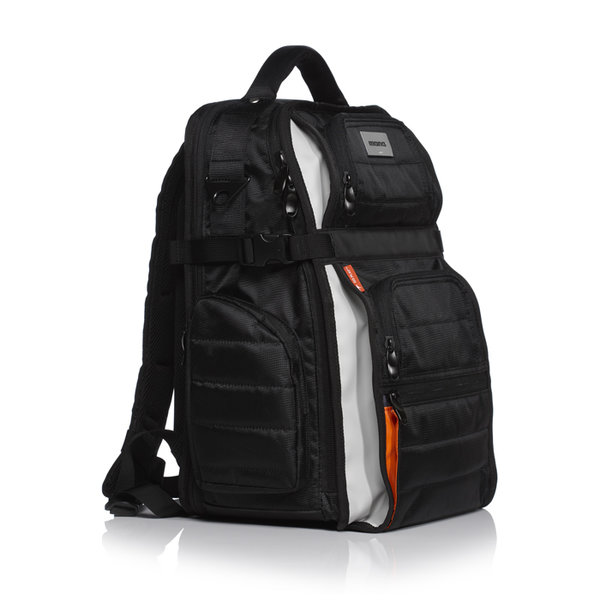 MONO Classic FlyBy Backpack, Black